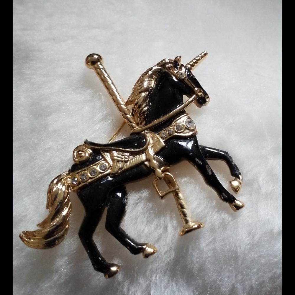 Rhinestone Unicorn Horse Carousel Brooch - Picture 4 of 8